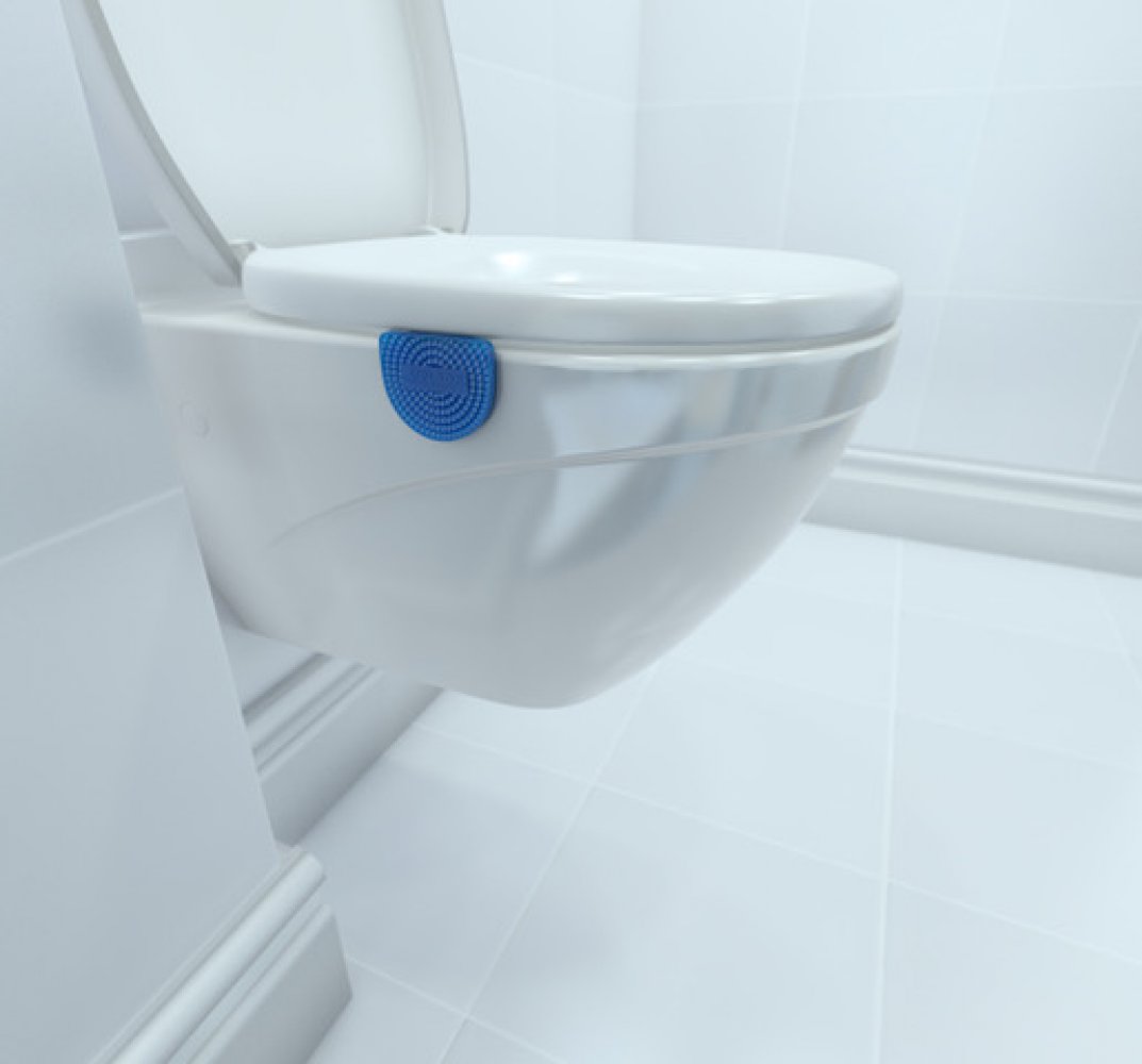 airloop hängt an einer toilette